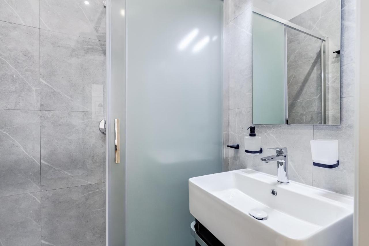 Apartment Bdc - The Boss: Stunning 2-bdr @termini *